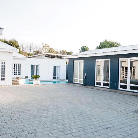 Serenity Living 호텔 Willows 외부 사진