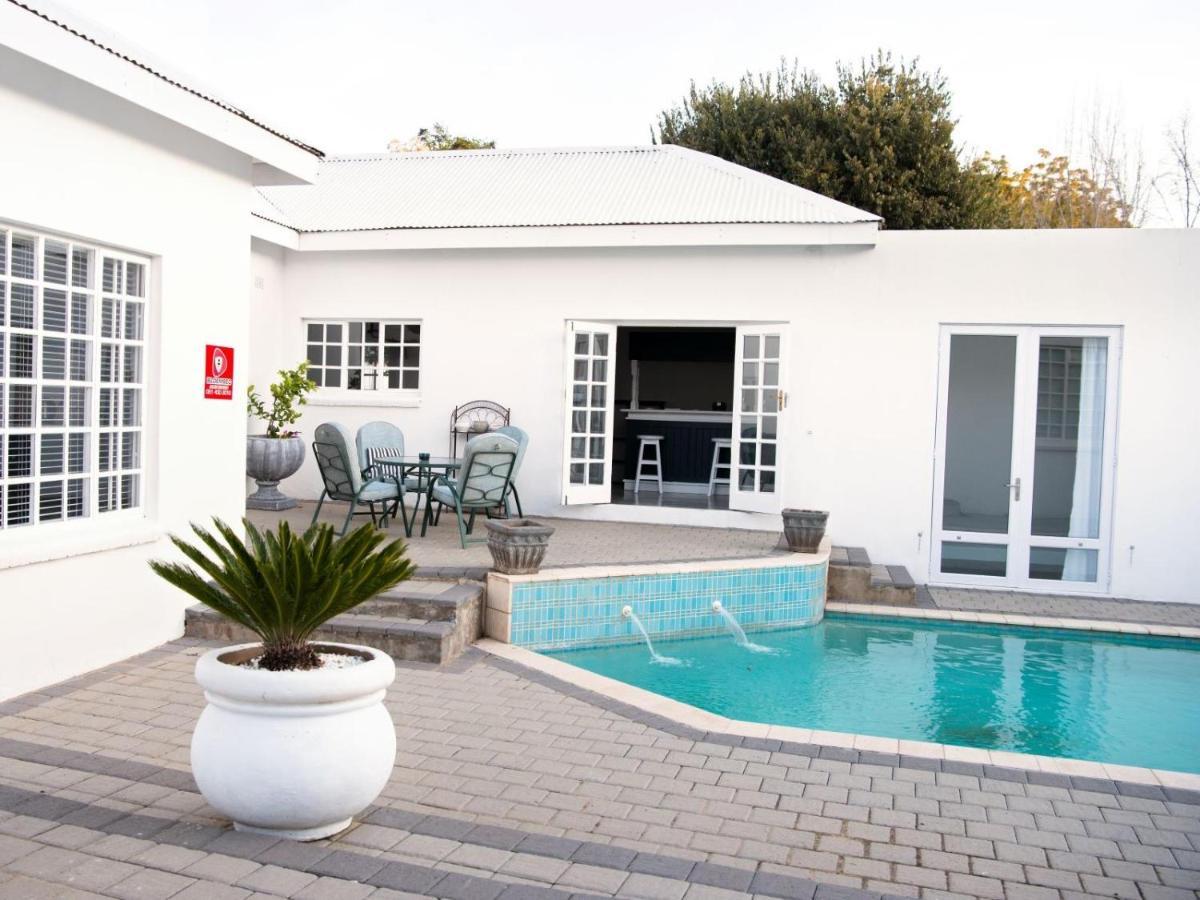 Serenity Living 호텔 Willows 외부 사진